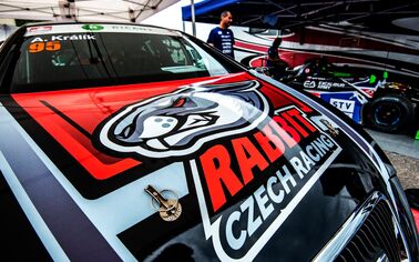 Na Ústecké 21 již těsně pod pódiem